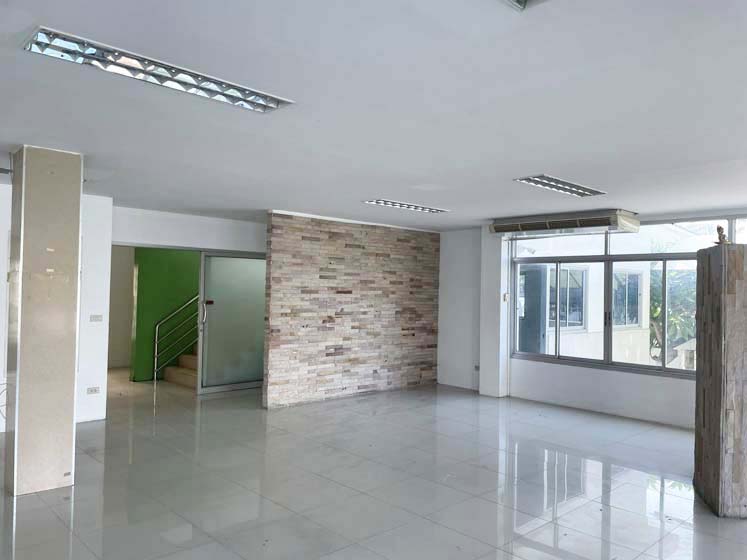 Office For Rent in Lat Phrao 